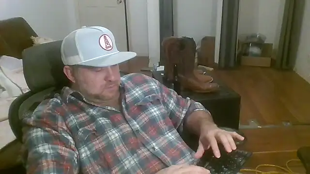 poundyouout69 online show from February 15, 2026, 1:17 am