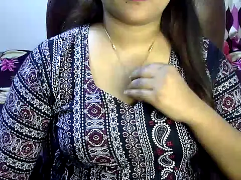 Snapshot of BengaliQueenStar chatting on March 8, 2025, 8:14 pm BengaliQueenStar online show from March 8, 2025, 8:14 pm