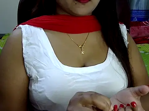 Snapshot of BengaliQueenStar chatting on February 22, 2025, 2:19 pm BengaliQueenStar online show from February 22, 2025, 2:19 pm