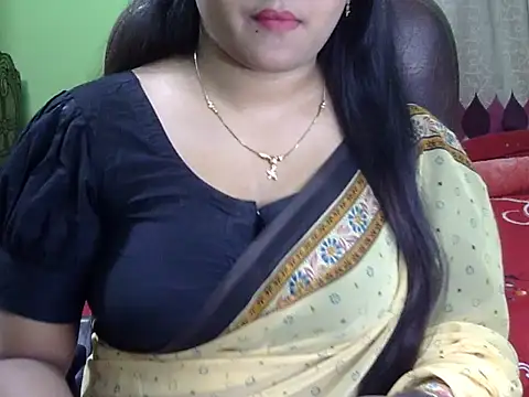 BengaliQueenStar online show from November 20, 2025, 4:29 pm