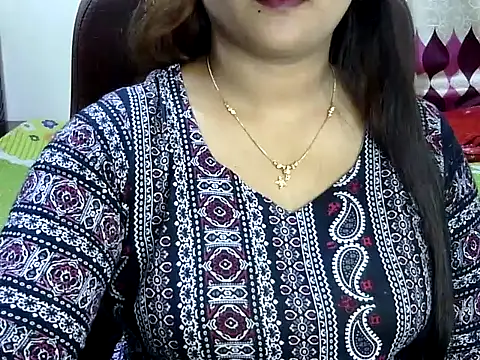 Snapshot of BengaliQueenStar chatting on March 22, 2025, 10:48 pm BengaliQueenStar online show from March 22, 2025, 10:48 pm