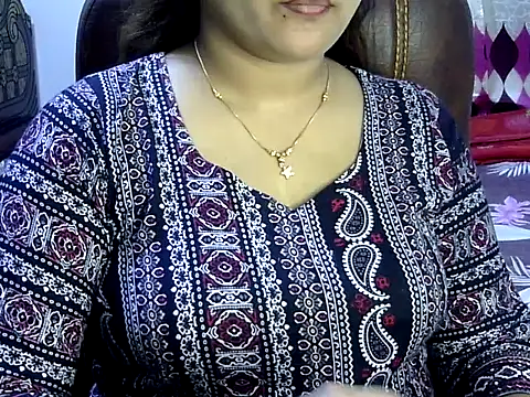Snapshot of BengaliQueenStar chatting on March 15, 2025, 3:48 pm BengaliQueenStar online show from March 15, 2025, 3:48 pm