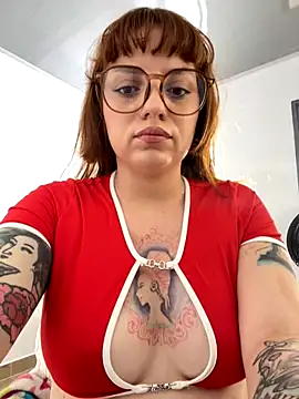 Snapshot of sophia_goth chatting on September 24, 2025, 7:42 pm sophia goth online show from September 24, 2025, 7:42 pm