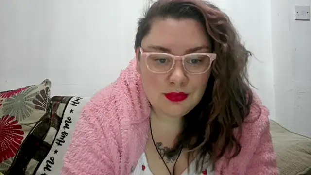 Bustycurves online show from November 16, 2025, 1:54 am