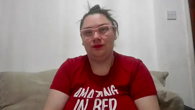 Bustycurves online show from October 25, 2025, 10:32 pm