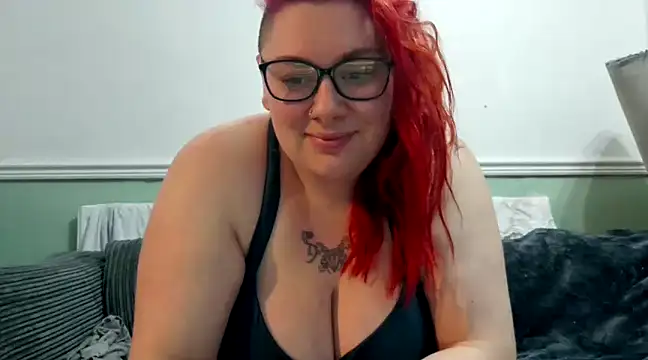Snapshot of Bustycurves chatting on December 8, 2024, 9:52 pm Bustycurves online show from December 8, 2024, 9:52 pm
