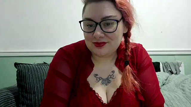 Snapshot of Bustycurves chatting on January 13, 2025, 9:52 pm Bustycurves online show from January 13, 2025, 9:52 pm