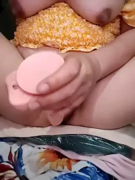 Snapshot of Squirt_lisa12 chatting on November 29, 2025, 12:00 am Squirt lisa12 online show from November 29, 2025, 12:00 am