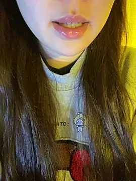 minmin2kk5 online show from February 8, 2026, 2:48 pm