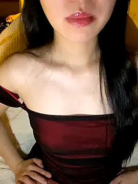 Snapshot of minmin2kk5 chatting on November 1, 2025, 3:06 pm minmin2kk5 online show from November 1, 2025, 3:06 pm