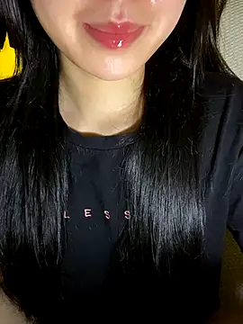 Snapshot of minmin2kk5 chatting on December 2, 2025, 1:17 am minmin2kk5 online show from December 2, 2025, 1:17 am