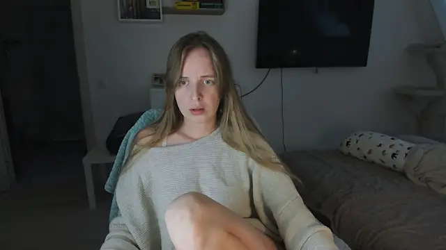 Snapshot of violet_blue_eyes chatting on November 10, 2025, 1:38 pm violet blue eyes online show from November 10, 2025, 1:38 pm