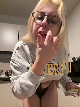 Livewithlucy online show from February 9, 2026, 7:06 am