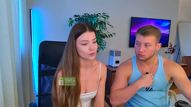 Snapshot of Jony_and_Jessica chatting on July 24, 2026, 6:31 am Jony and Jessica online show from July 24, 2026, 6:31 am
