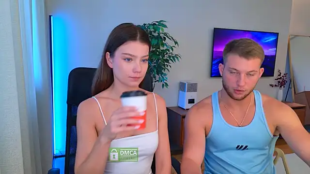 Snapshot of Jony_and_Jessica chatting on July 21, 2026, 6:26 am Jony and Jessica online show from July 21, 2026, 6:26 am