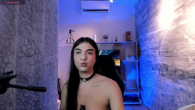 saracaball  online show from February 22, 2026, 4:59 am