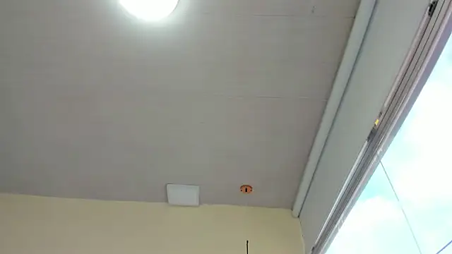 Cherllynn online show from December 19, 2025, 3:58 pm