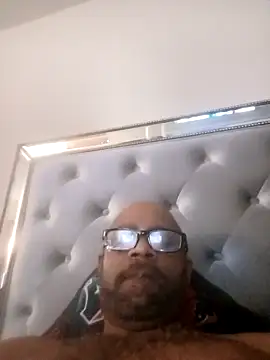 TexasBoy0210 online show from February 26, 2025, 12:49 pm