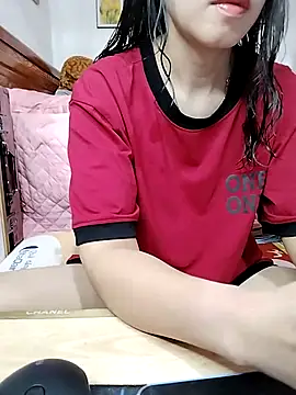 Snapshot of cream1299 chatting on November 7, 2025, 11:59 am cream1299 online show from November 7, 2025, 11:59 am