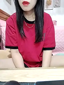 Snapshot of cream1299 chatting on October 17, 2025, 10:55 pm cream1299 online show from October 17, 2025, 10:55 pm