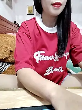 Snapshot of cream1299 chatting on September 10, 2025, 1:26 am cream1299 online show from September 10, 2025, 1:26 am