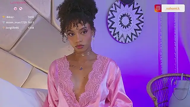 Snapshot of Nahomi_King chatting on February 22, 2025, 7:47 pm Nahomi King online show from February 22, 2025, 7:47 pm