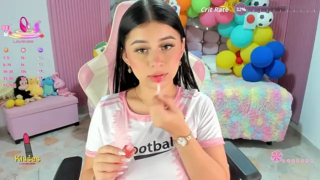 Snapshot of Yuli_16 chatting on July 18, 2026, 11:08 am Yuli 16 online show from July 18, 2026, 11:08 am
