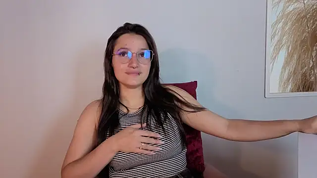 Snapshot of Elecktra_sweet chatting on May 19, 2026, 7:21 pm Elecktra sweet online show from May 19, 2026, 7:21 pm