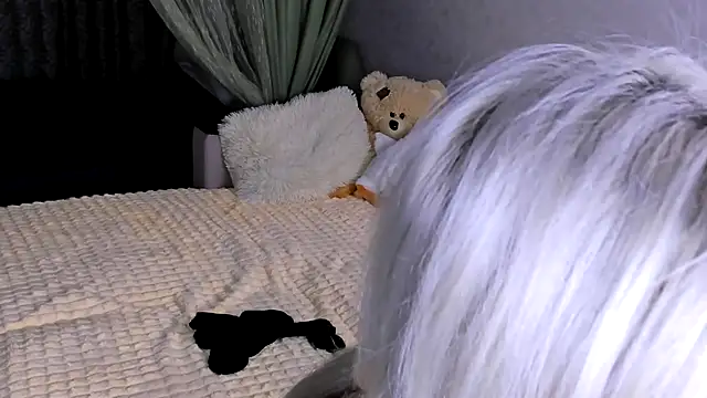 Snapshot of Sweeet_Barbie chatting on December 19, 2025, 3:25 pm Sweeet Barbie online show from December 19, 2025, 3:25 pm