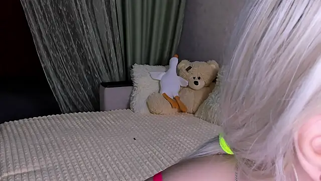 Snapshot of Sweeet_Barbie chatting on February 17, 2026, 4:26 pm Sweeet Barbie online show from February 17, 2026, 4:26 pm