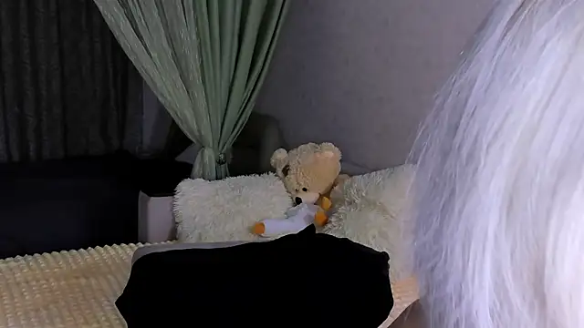 Snapshot of Sweeet_Barbie chatting on November 29, 2025, 3:56 pm Sweeet Barbie online show from November 29, 2025, 3:56 pm