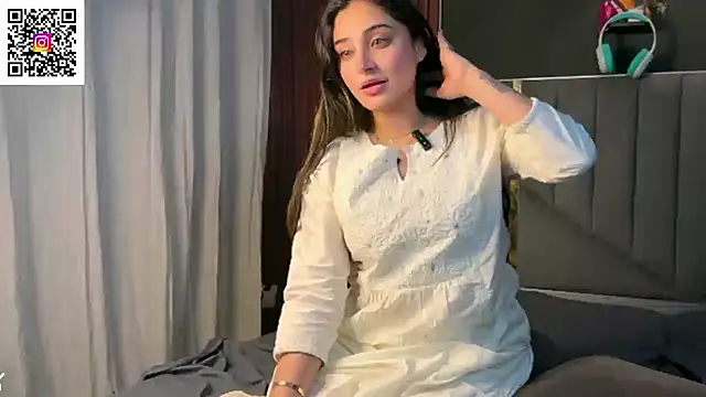 demieliss online show from November 27, 2025, 6:19 pm