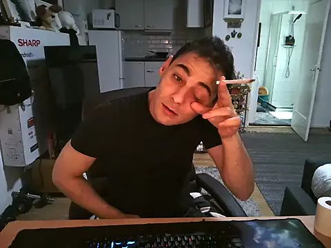 mihaimichael online show from October 23, 2025, 1:32 pm