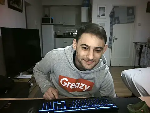 mihaimichael online show from April 2, 2026, 11:00 pm