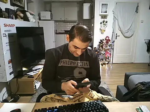 mihaimichael online show from December 19, 2025, 12:36 am