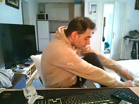 mihaimichael online show from April 4, 2026, 2:01 pm