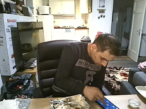 mihaimichael online show from November 5, 2025, 12:36 am