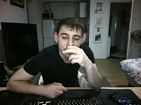 mihaimichael online show from April 11, 2026, 11:30 pm