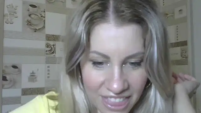 Snapshot of TherestlessKitty chatting on January 25, 2025, 10:19 am TherestlessKitty online show from January 25, 2025, 10:19 am