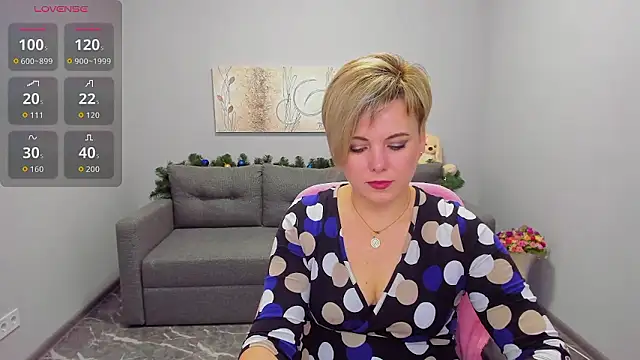 Snapshot of Julia_Wilsone chatting on January 6, 2026, 6:50 am Julia Wilsone online show from January 6, 2026, 6:50 am