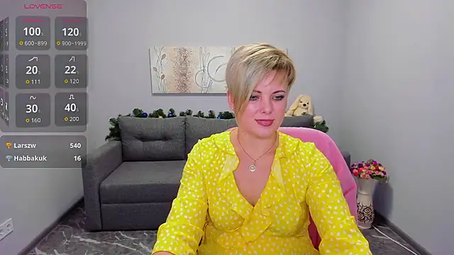 Snapshot of Julia_Wilsone chatting on January 5, 2026, 5:27 pm Julia Wilsone online show from January 5, 2026, 5:27 pm