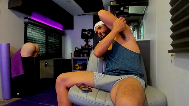 Snapshot of DirtyDrizzy chatting on February 1, 2026, 2:48 pm DirtyDrizzy online show from February 1, 2026, 2:48 pm