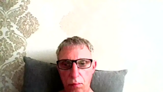 BobbyXRoyal online show from June 28, 2026, 6:03 pm