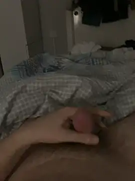 Erenn34 online show from April 4, 2026, 10:49 pm