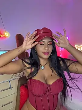 Snapshot of AlisonHoot69 chatting on July 21, 2026, 11:39 pm AlisonHoot69 online show from July 21, 2026, 11:39 pm