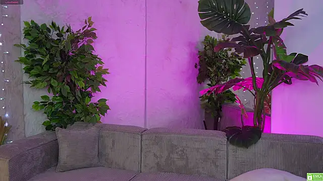 Britney054 online show from January 15, 2025, 9:45 am