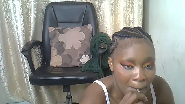 Snapshot of jeyberrie chatting on June 14, 2026, 8:21 pm jeyberrie online show from June 14, 2026, 8:21 pm