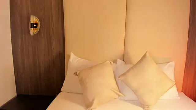 Snapshot of nicky_peyton chatting on February 25, 2026, 2:56 am nicky peyton online show from February 25, 2026, 2:56 am