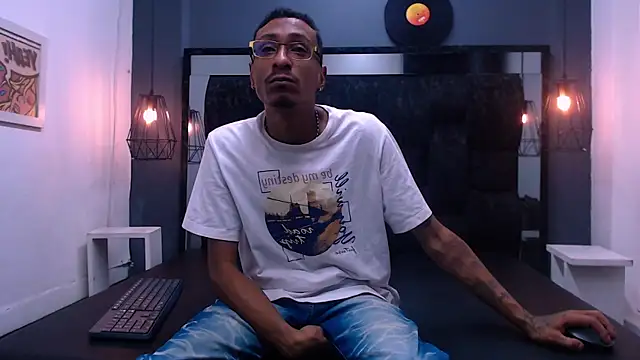 Jose Smoke online show from November 14, 2025, 3:10 am