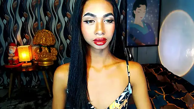 Snapshot of PrettyLatiina chatting on October 25, 2025, 4:33 am PrettyLatiina online show from October 25, 2025, 4:33 am